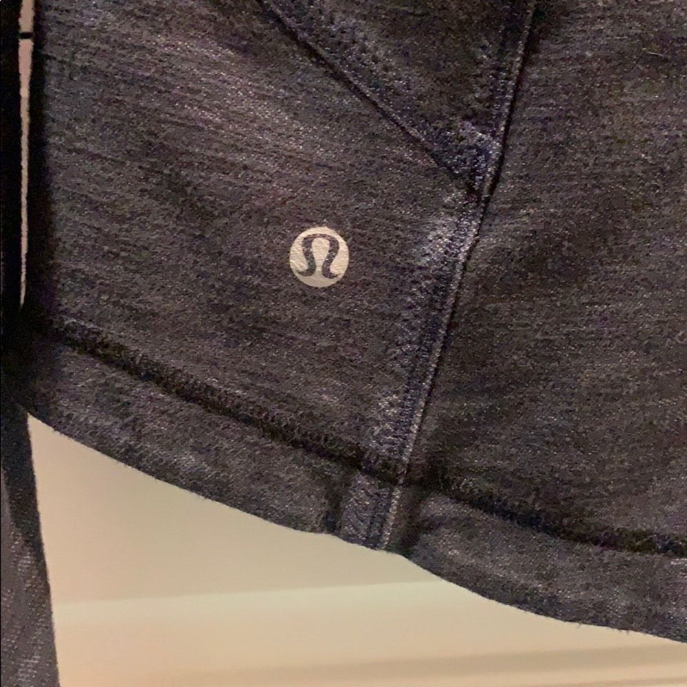 Lululemon running jacket - Picture 4 of 4